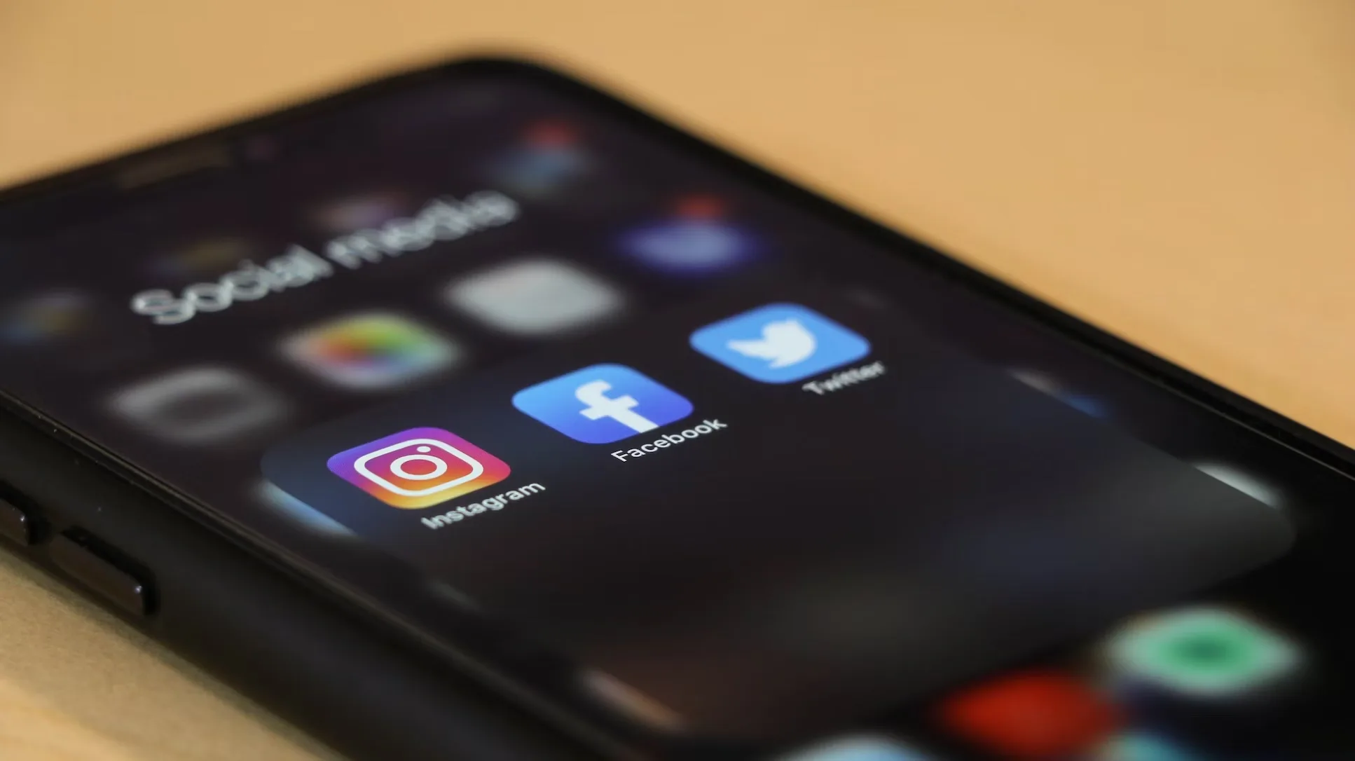 instagram, facebook, and twitter apps